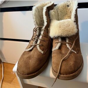 UGG Tan Plush Fur Interior